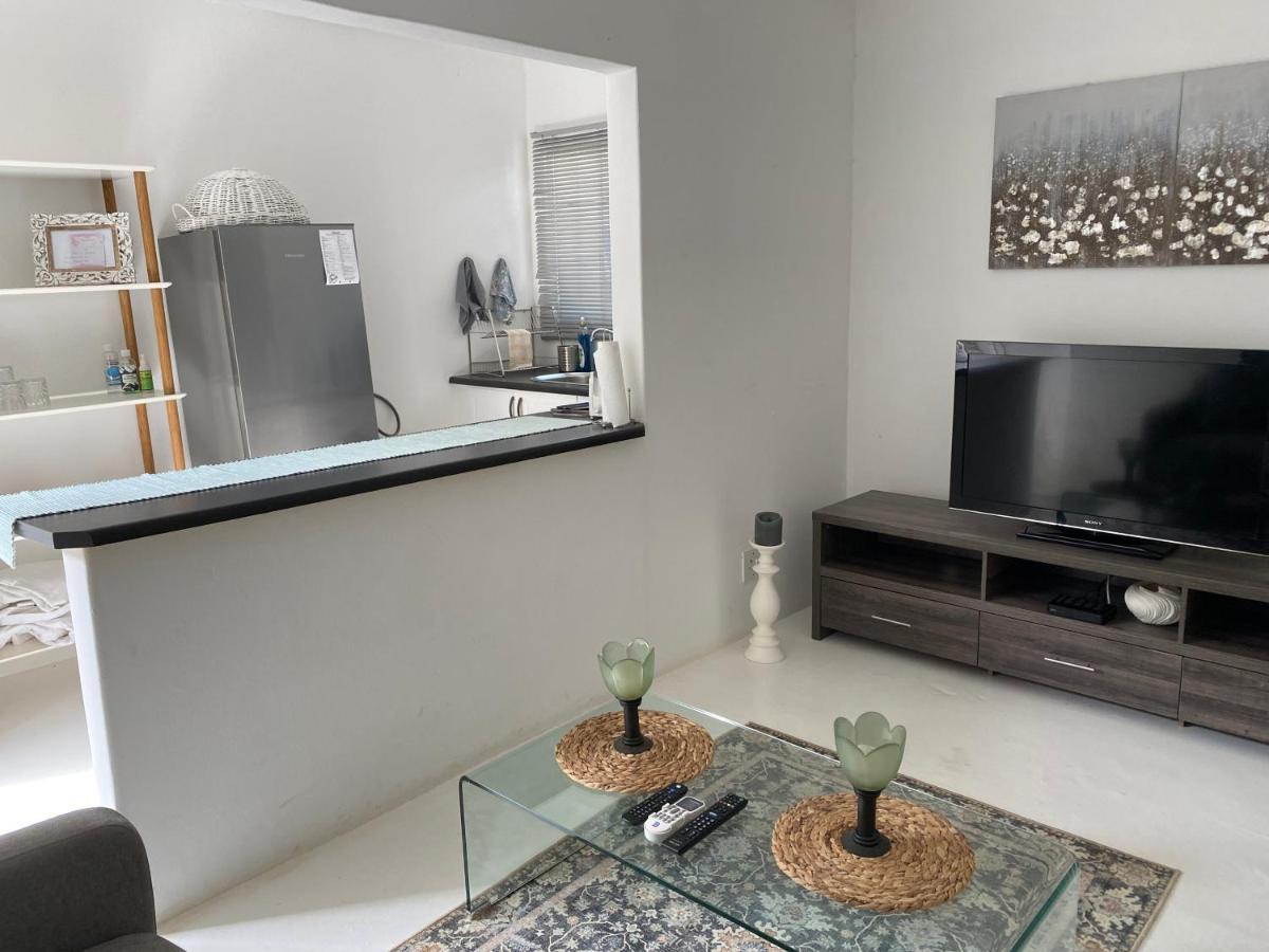 Hillcrest Haven Cottage 1 Bagian luar foto